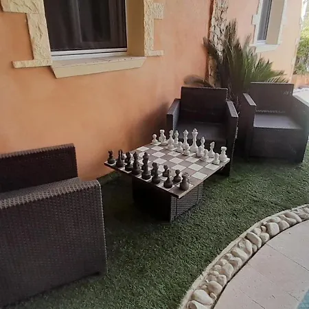 Romana Villa *